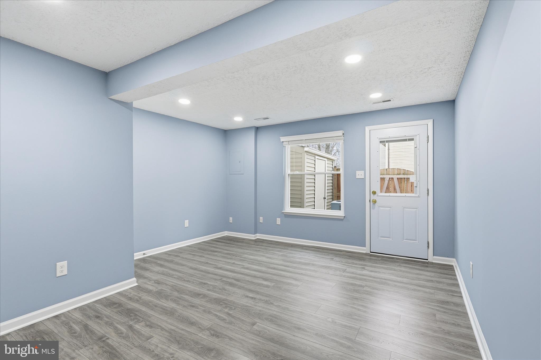 SUGARLAND RUN - Residential