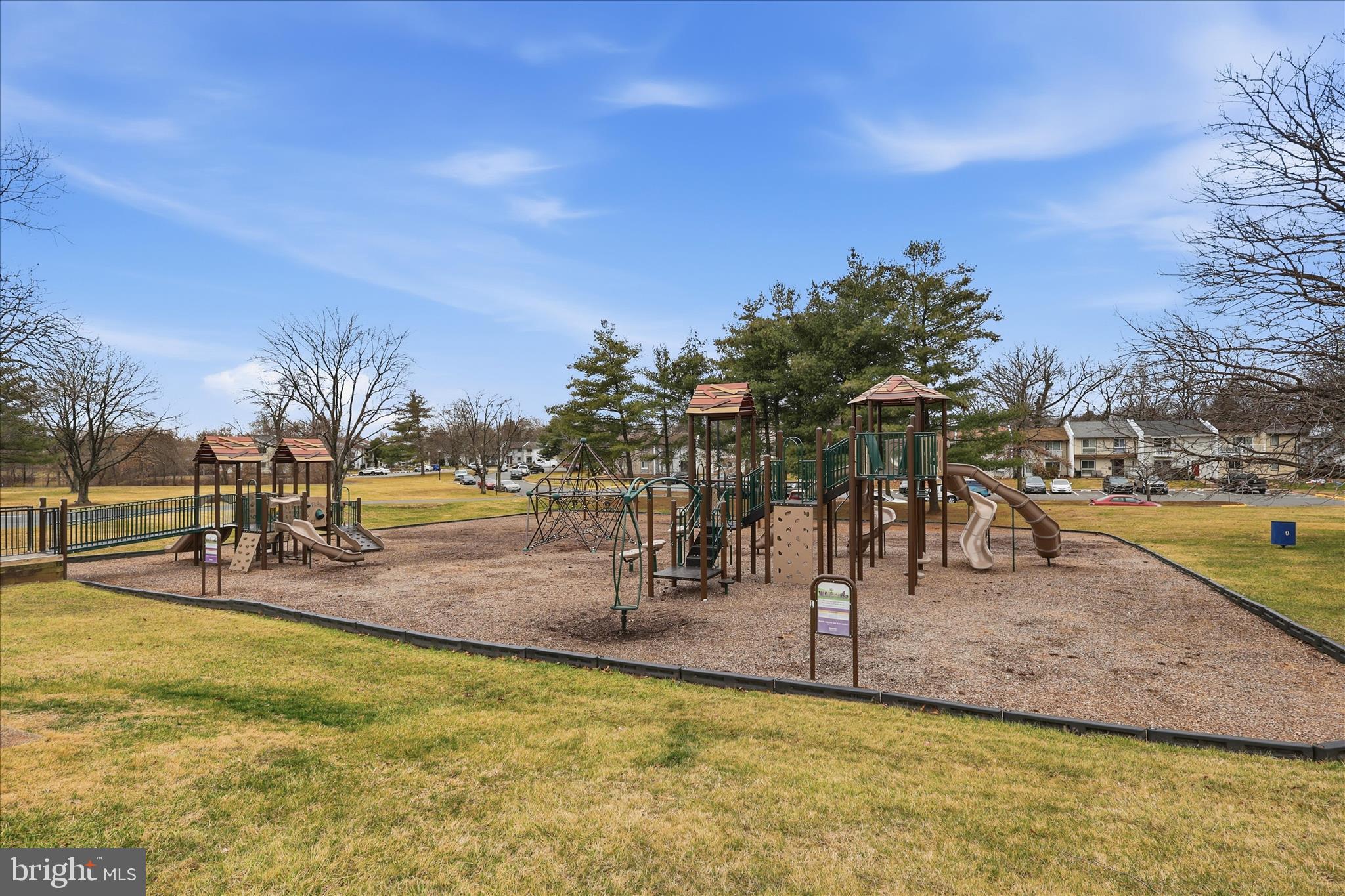 SUGARLAND RUN - Residential