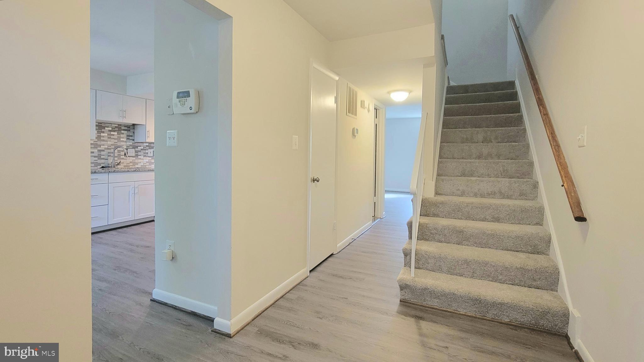 DALE CITY - Residential Lease