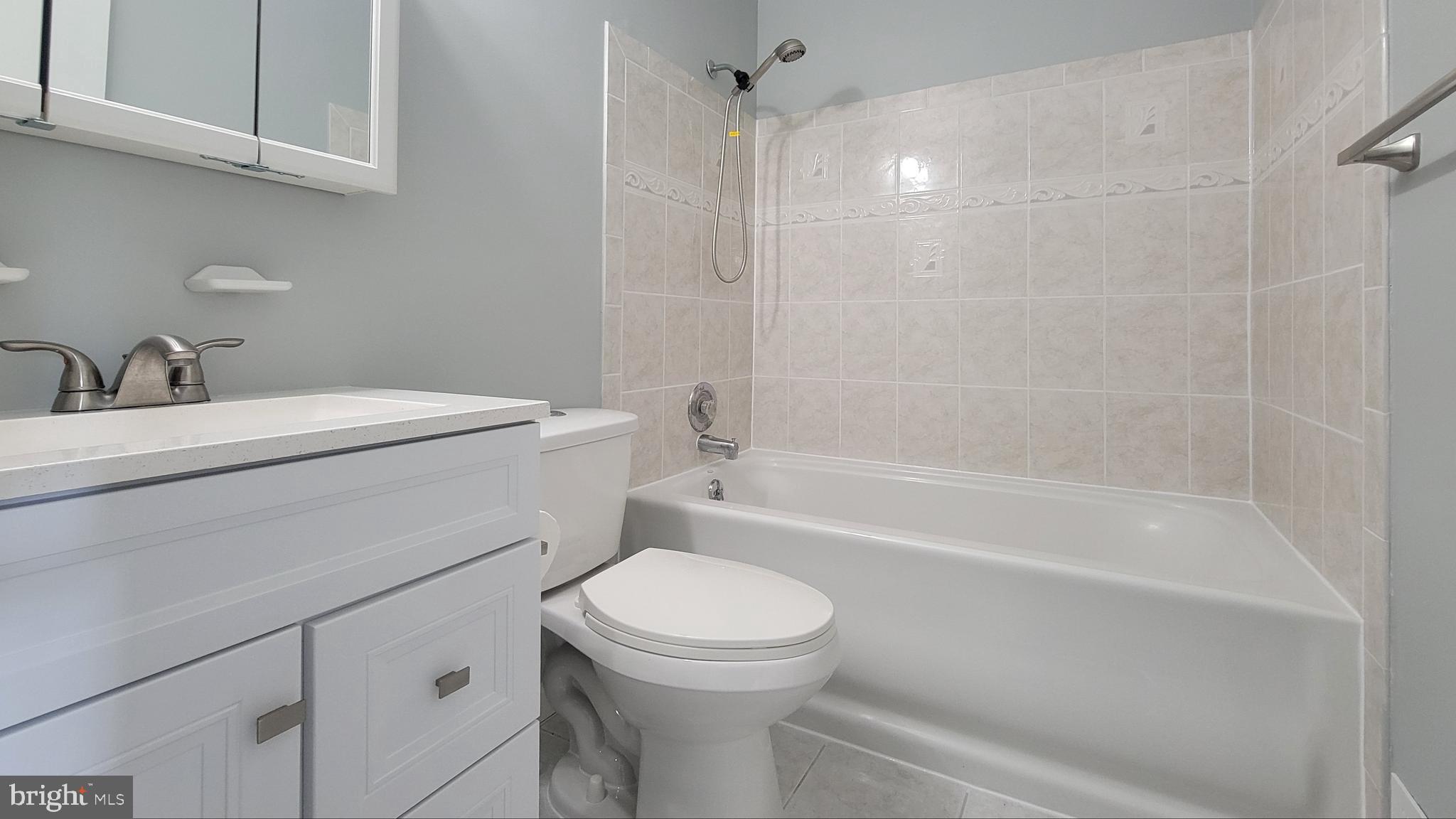 DALE CITY - Residential Lease