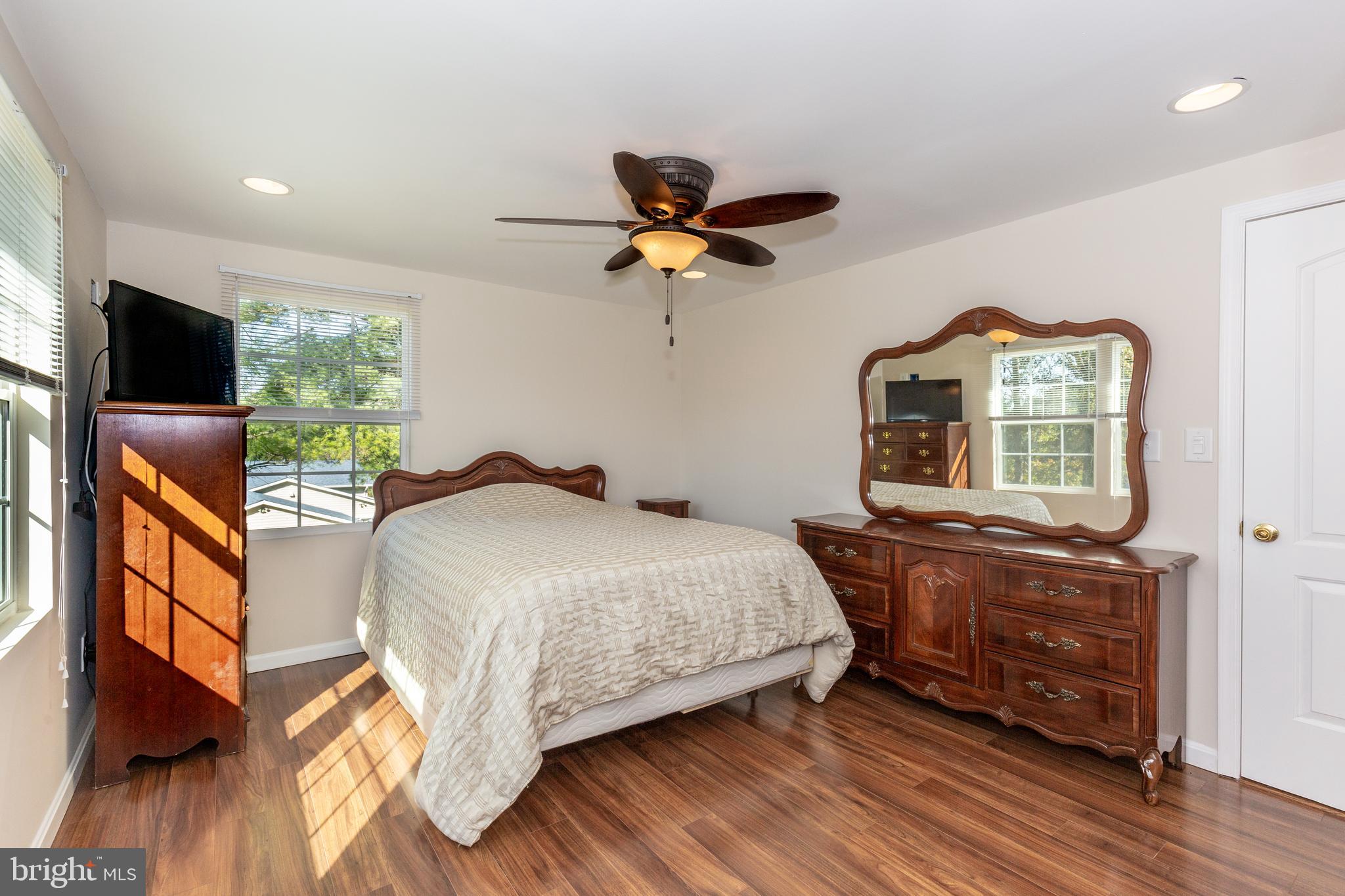 BOLLINGER ESTATES - Residential