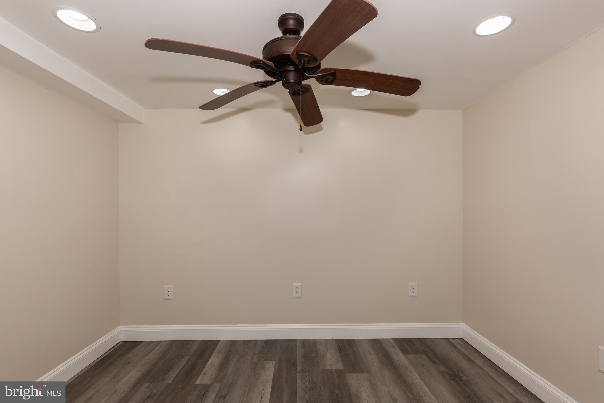 BOLLINGER ESTATES - Residential