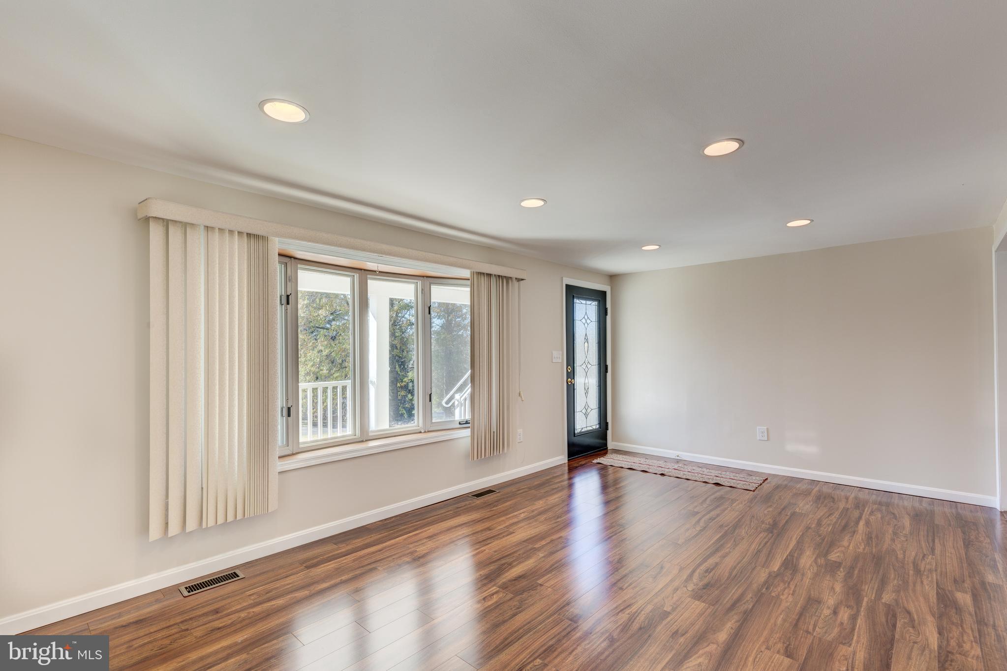 BOLLINGER ESTATES - Residential