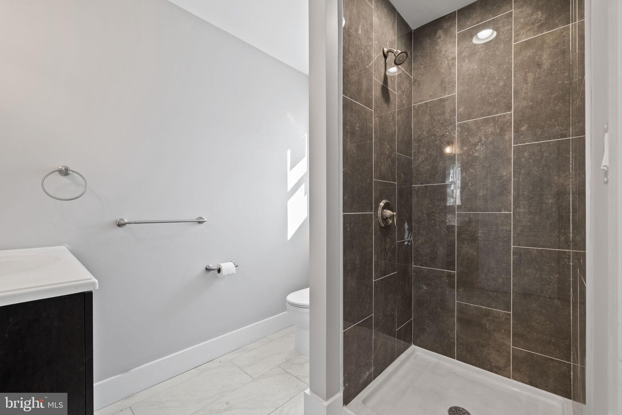 WINCHESTER CITY - Residential