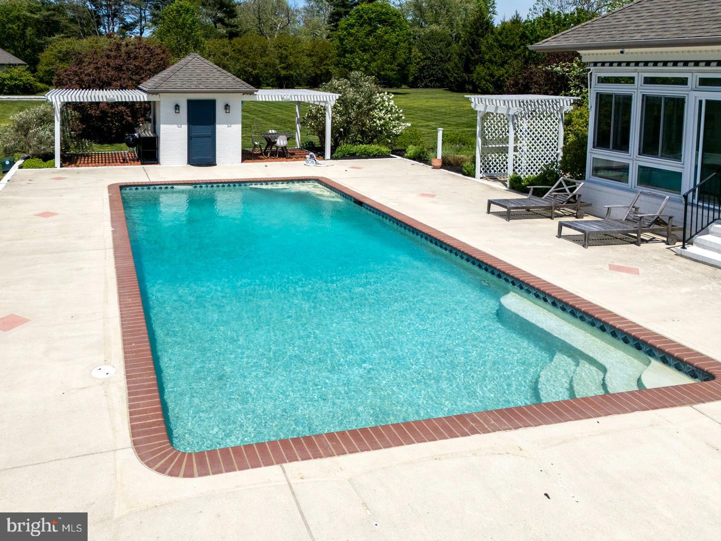 PRESQUILE - Residential