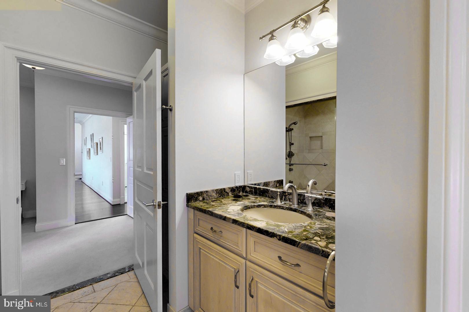 PRESQUILE - Residential