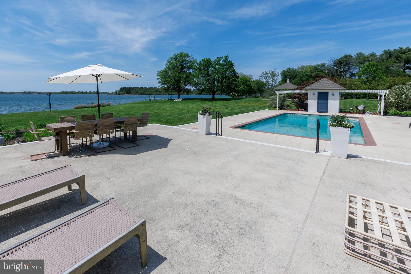 PRESQUILE - Residential