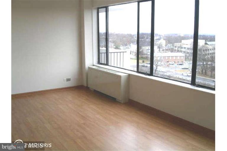 THE CHATHAM - Residential Lease