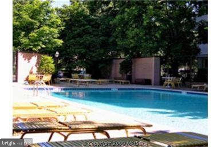 THE CHATHAM - Residential Lease