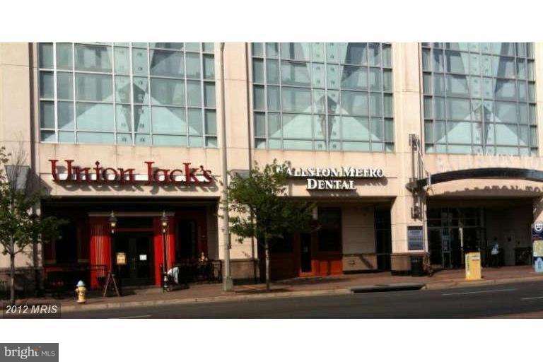 THE CHATHAM - Residential Lease