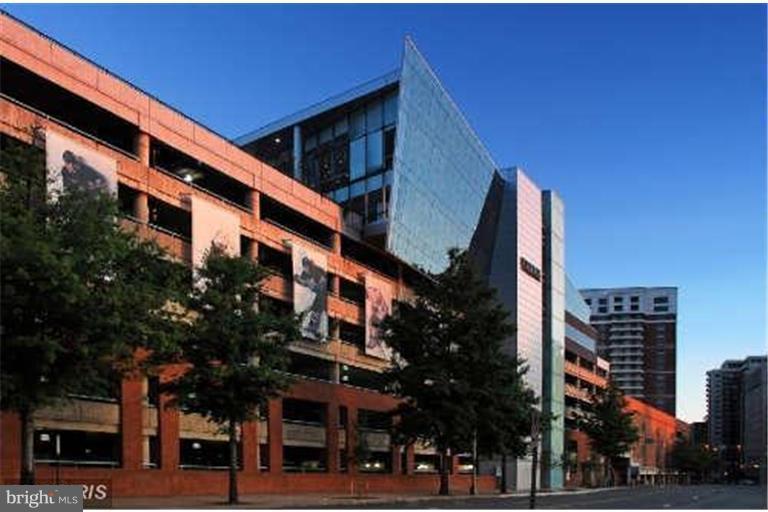 THE CHATHAM - Residential Lease