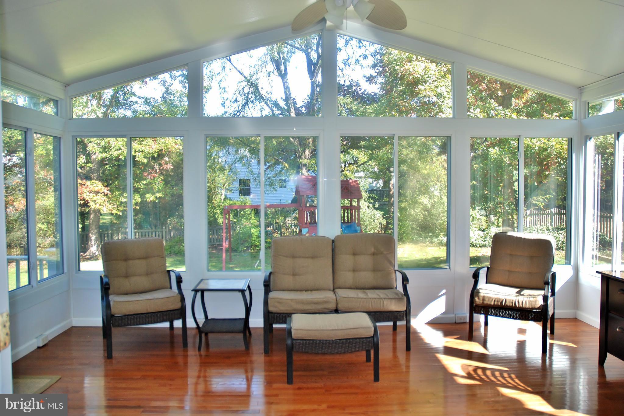 DERWOOD STATION - Residential