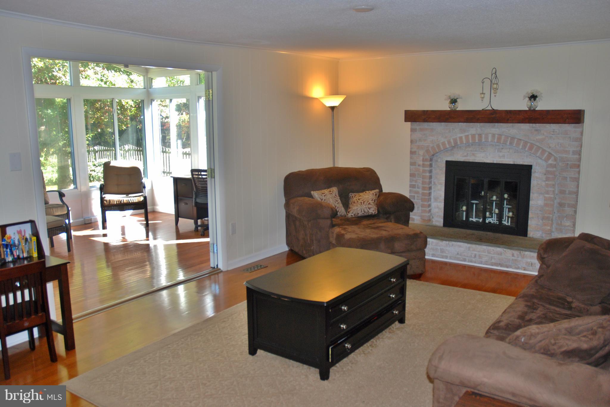 DERWOOD STATION - Residential