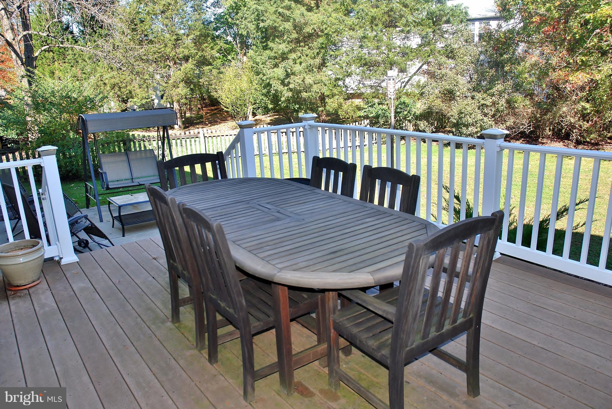 DERWOOD STATION - Residential