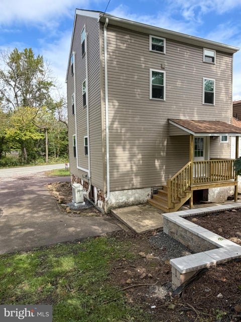 Townhouse For Rent - 202 Stony Run Road<br/> SPRING CITY, PA 19475