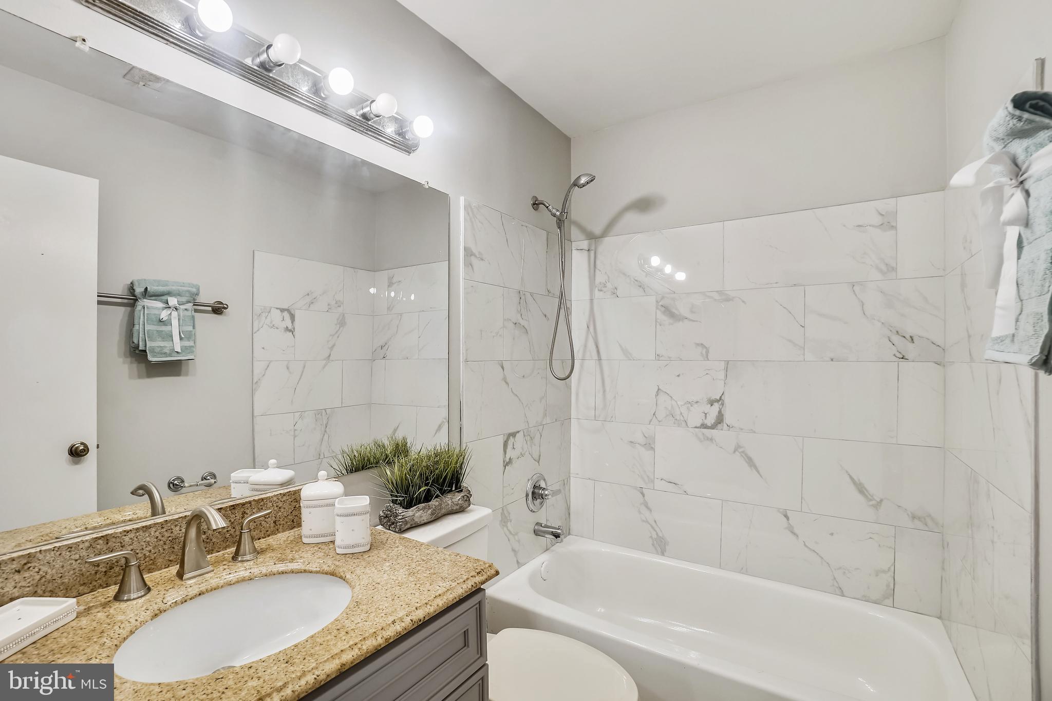 GREENFIELDS - Residential