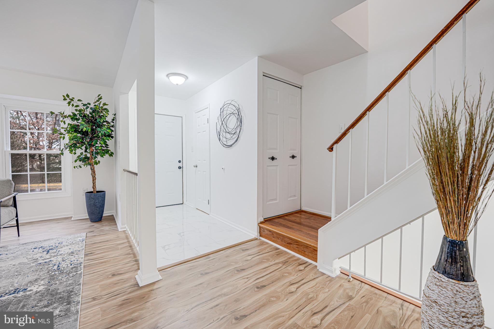 COLONY PARK - Residential