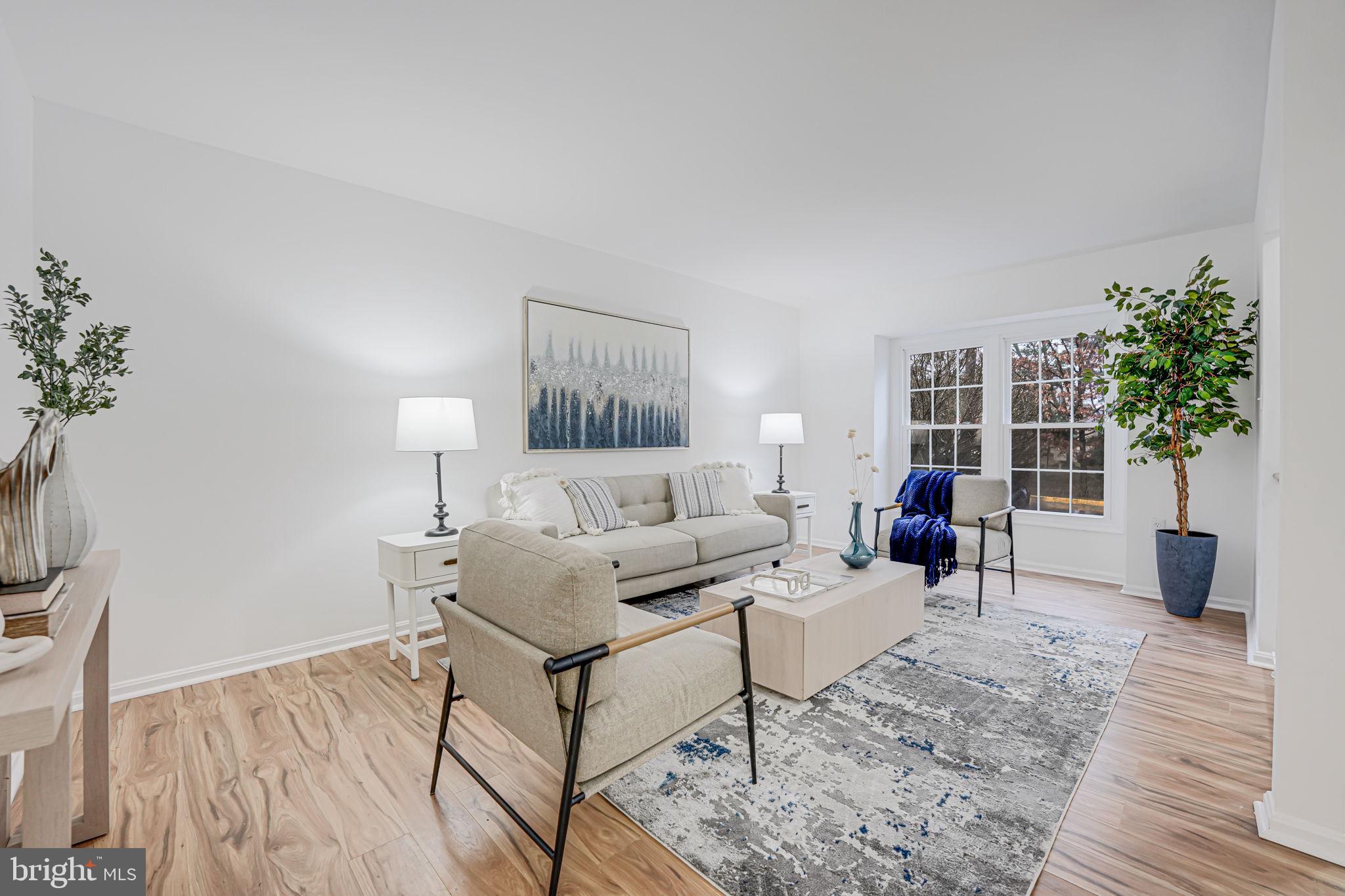 COLONY PARK - Residential