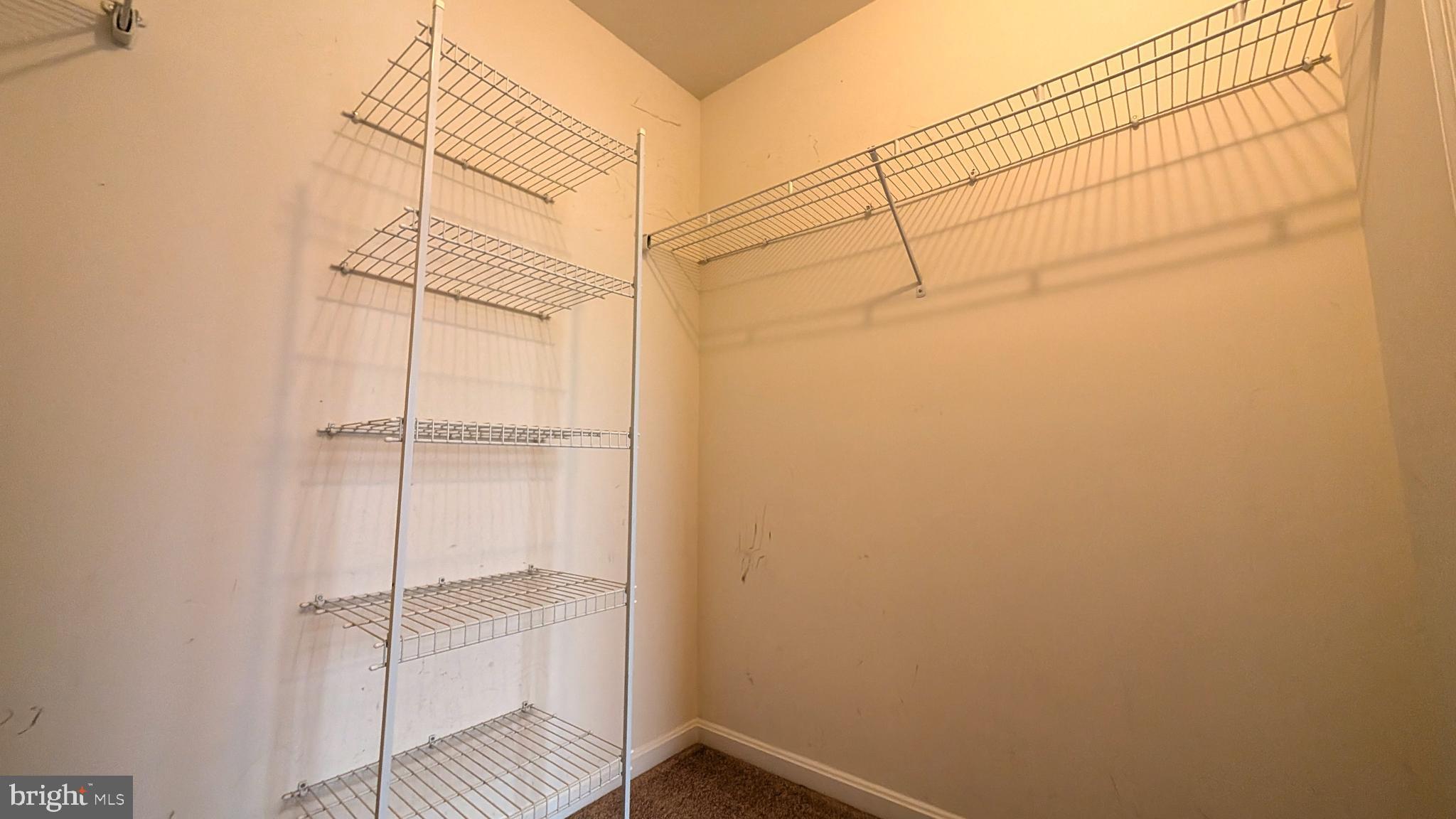 LEE'S RIDGE - Residential