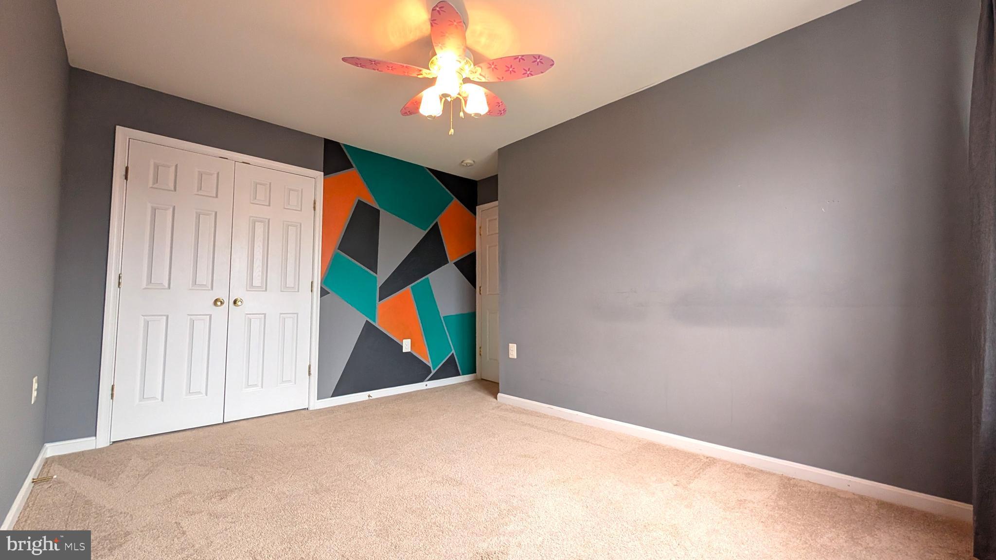 LEE'S RIDGE - Residential