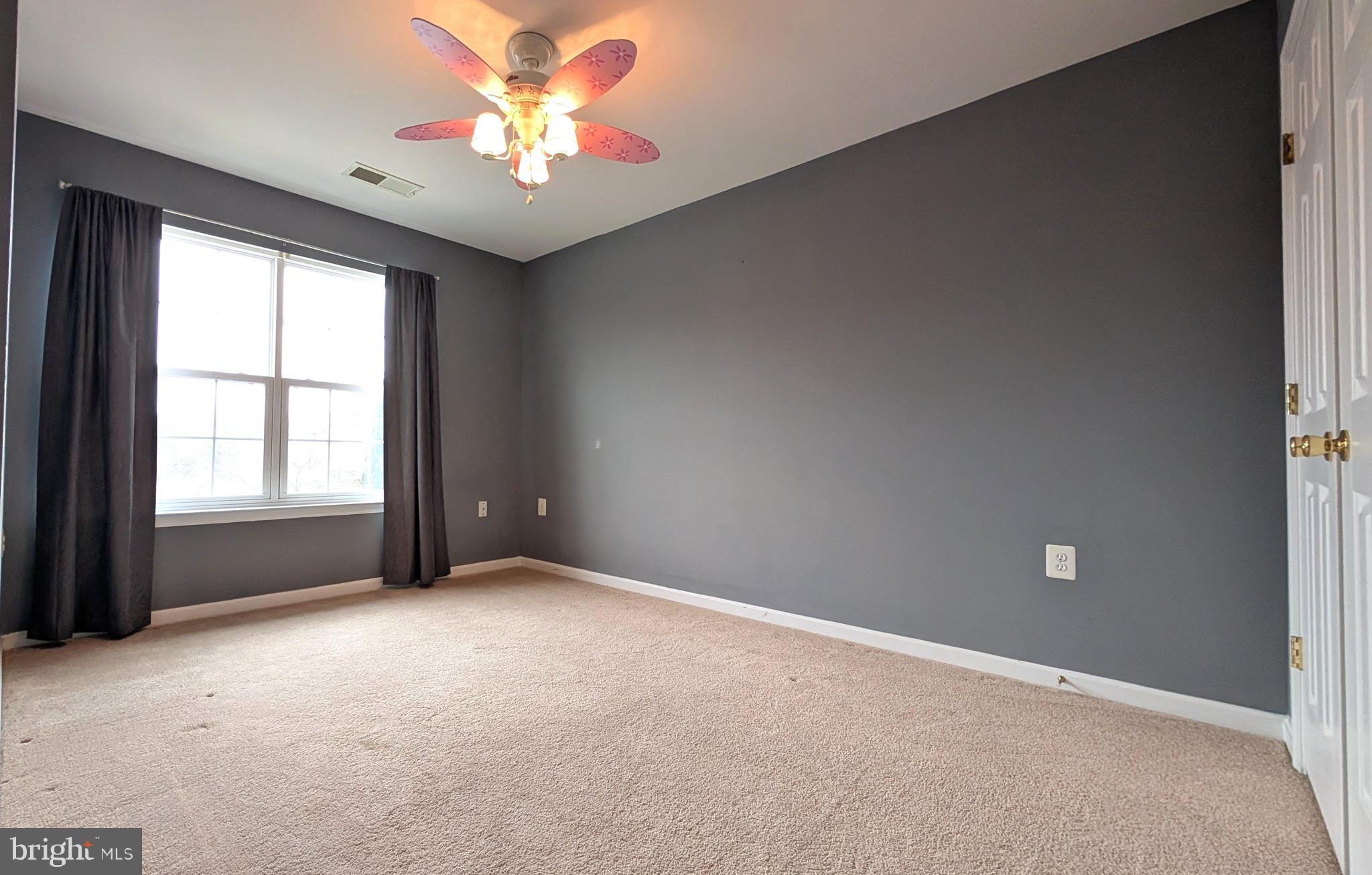 LEE'S RIDGE - Residential