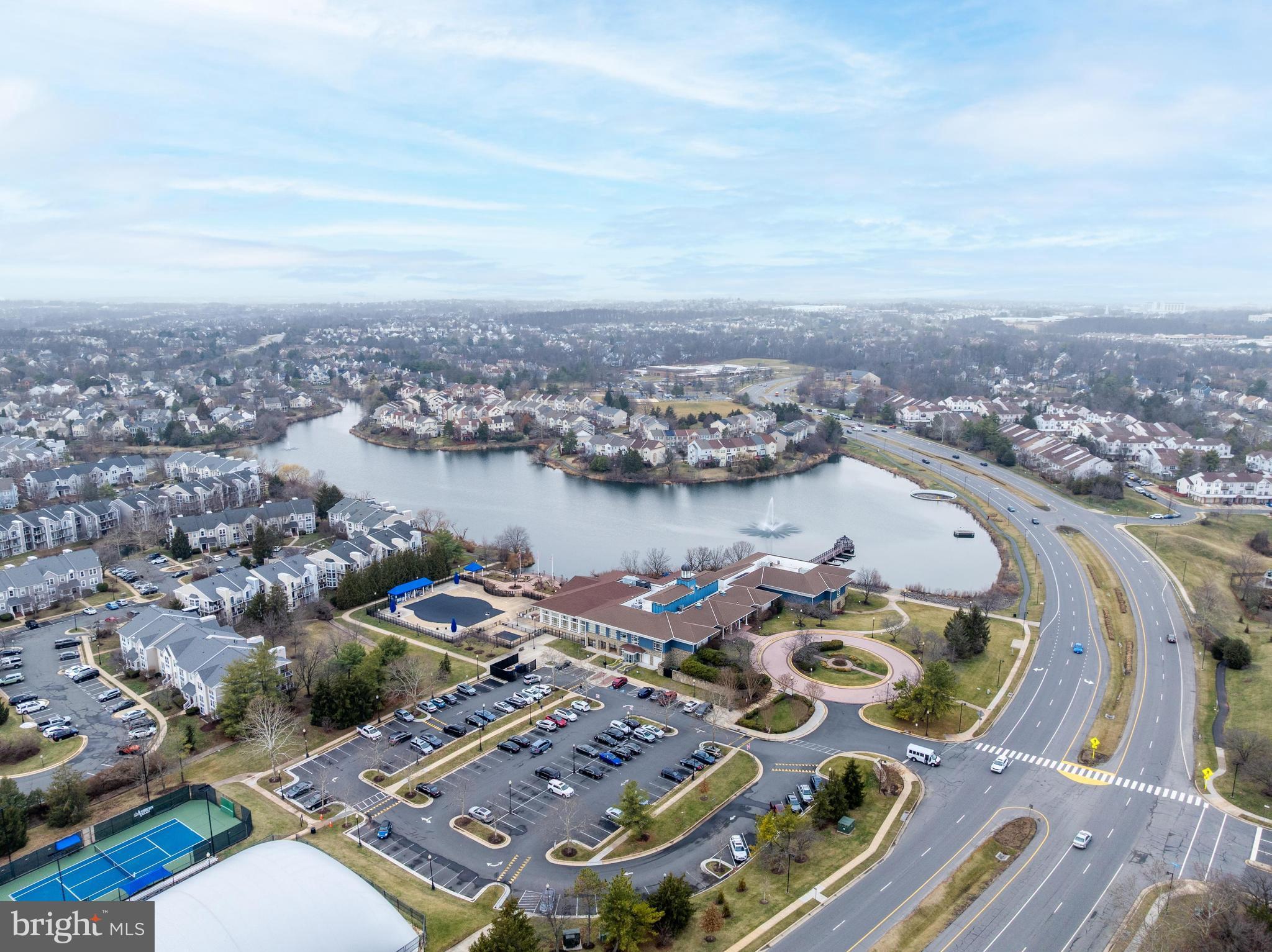 ASHBURN VILLAGE - Residential