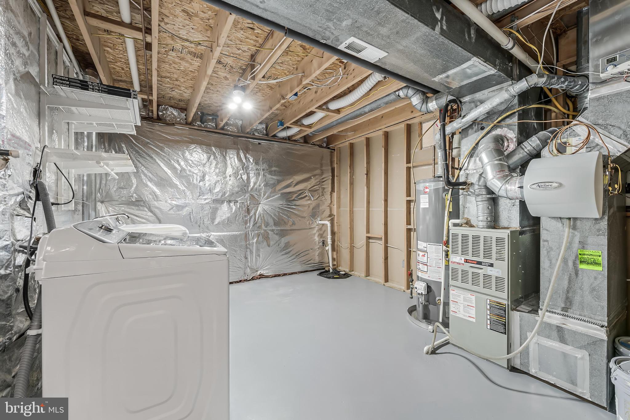 ASHBURN VILLAGE - Residential