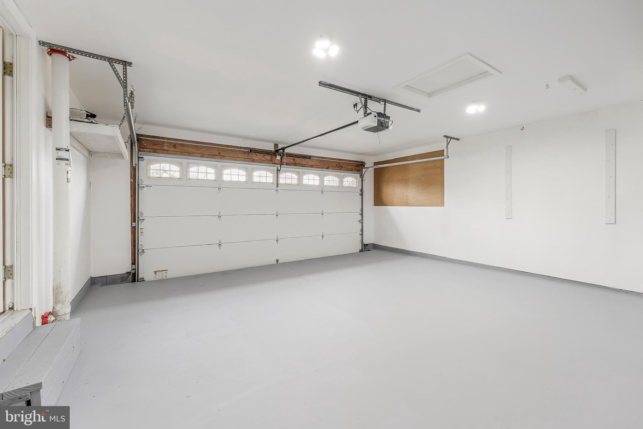 ASHBURN VILLAGE - Residential