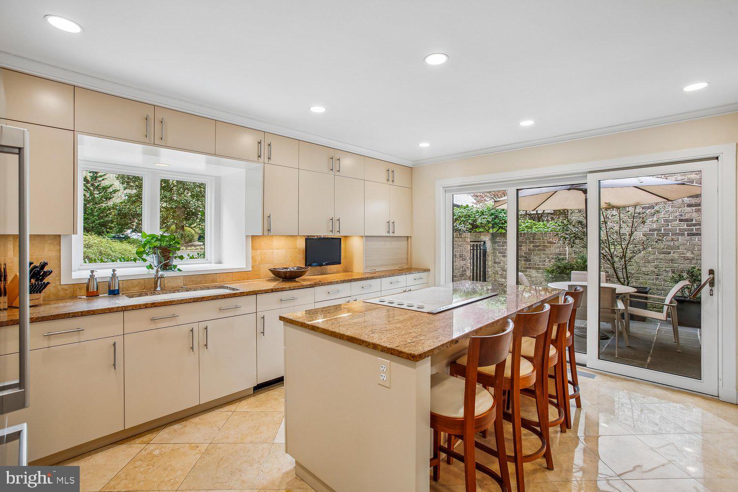 MERRYWOOD ON THE POTOMAC - Residential