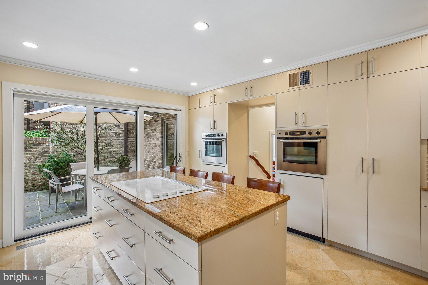 MERRYWOOD ON THE POTOMAC - Residential