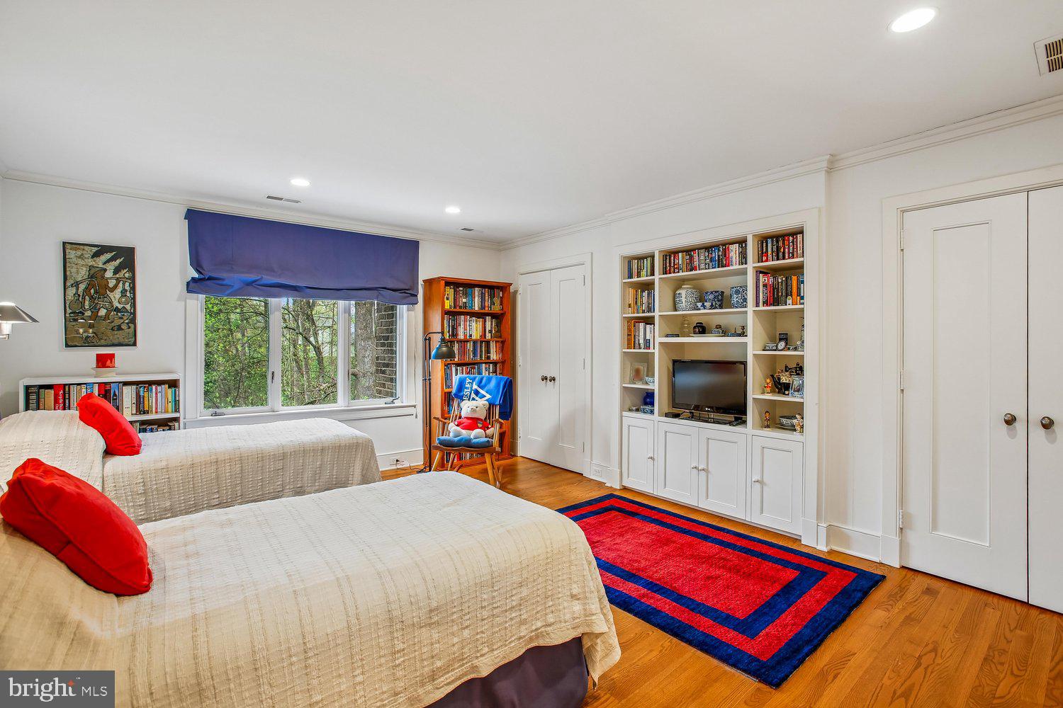 MERRYWOOD ON THE POTOMAC - Residential