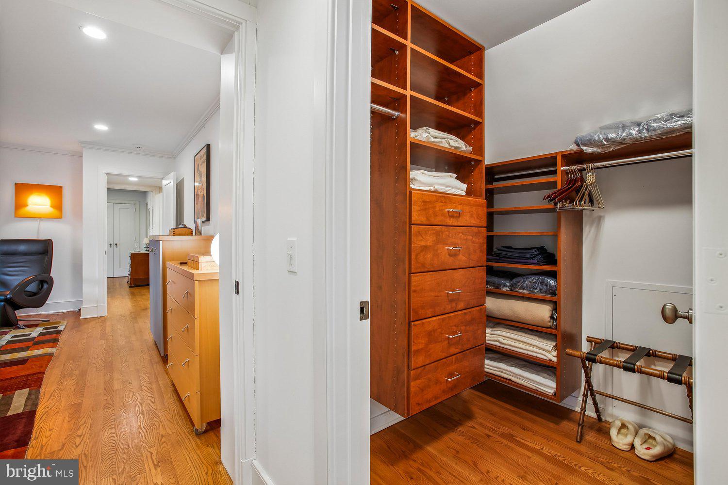 MERRYWOOD ON THE POTOMAC - Residential