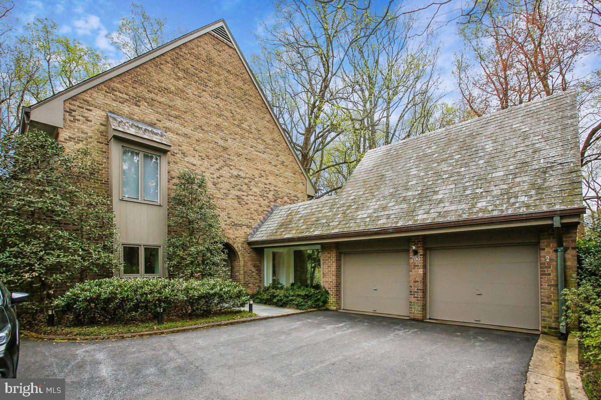 MERRYWOOD ON THE POTOMAC - Residential