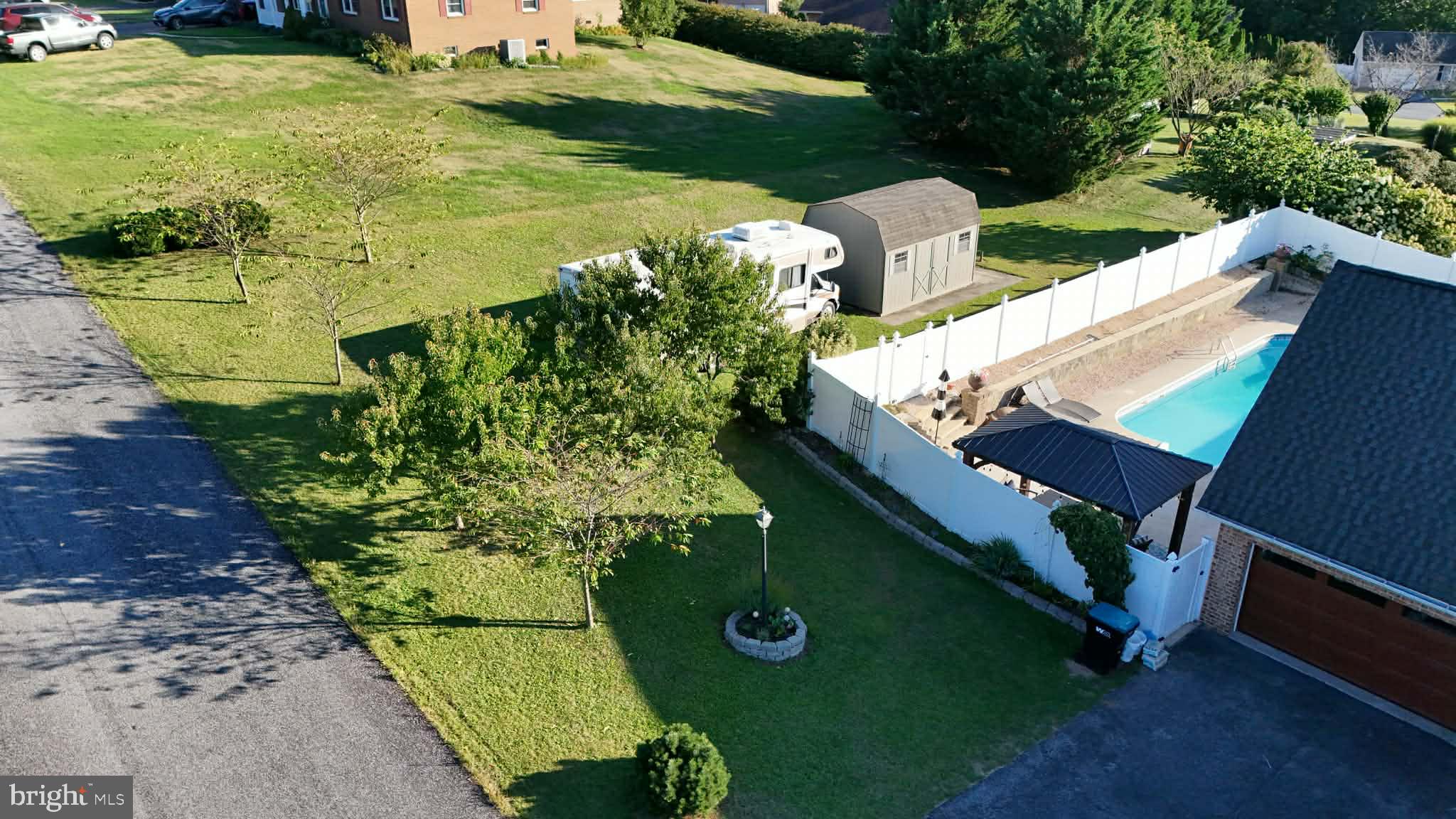 LAURICH GEMS NORTH - Residential