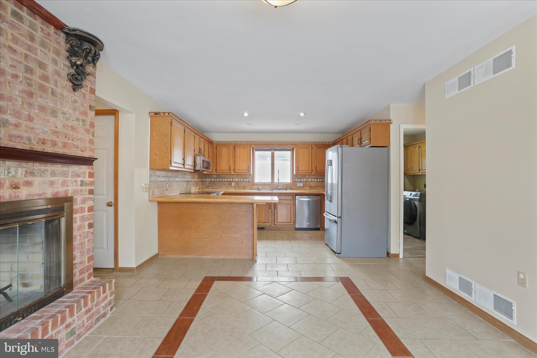 LAURICH GEMS NORTH - Residential