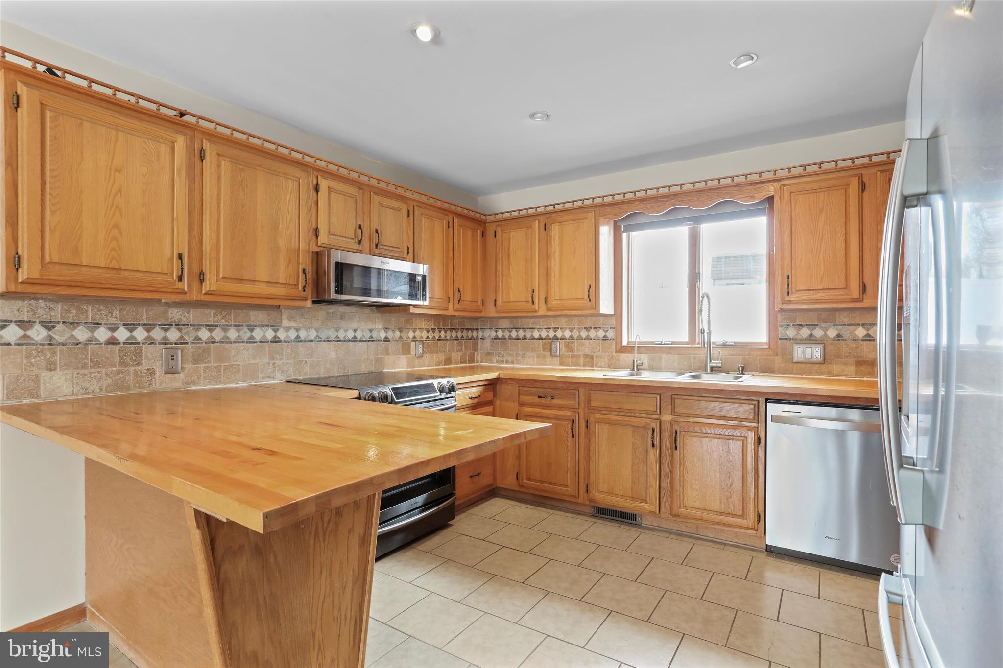 LAURICH GEMS NORTH - Residential