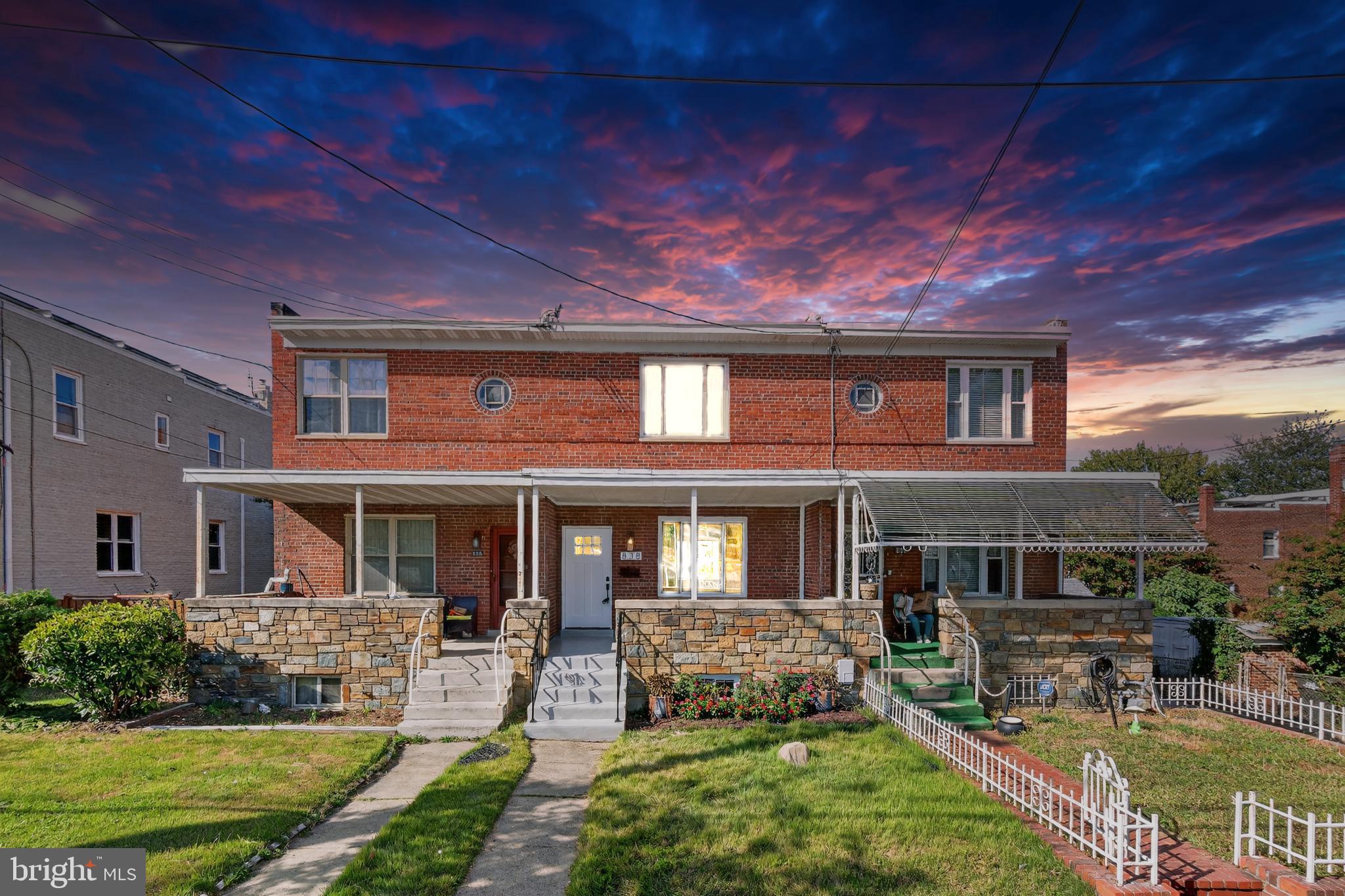 838 BUCHANAN STREET NE