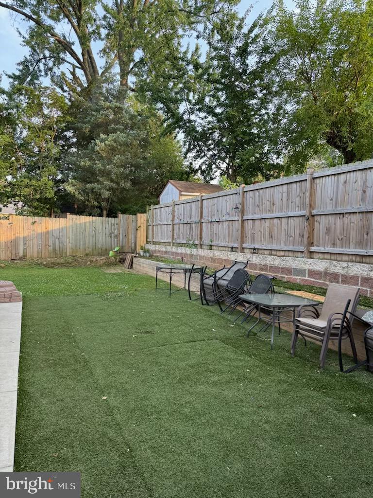 COLMAR MANOR - Residential