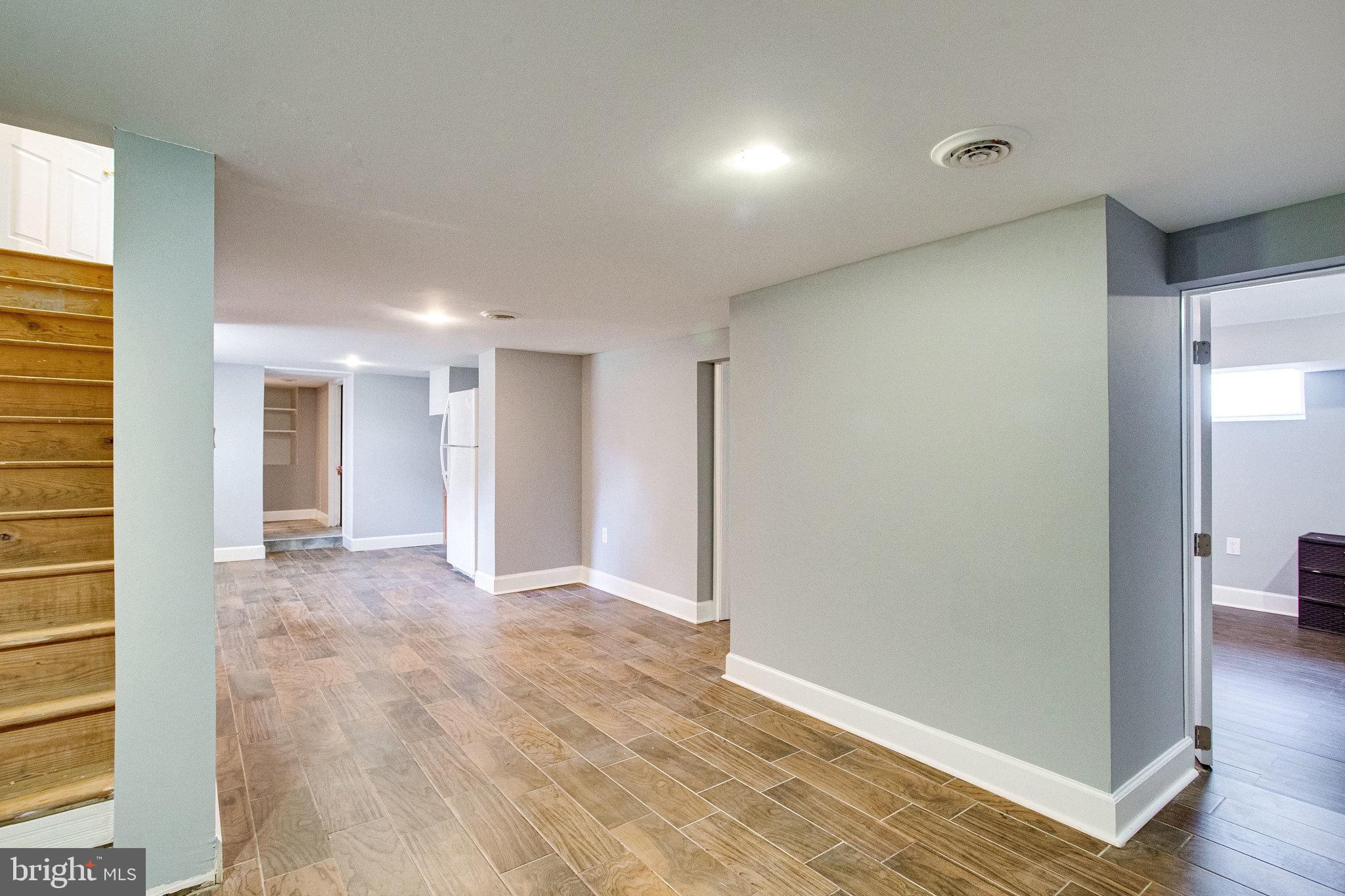 COLMAR MANOR - Residential