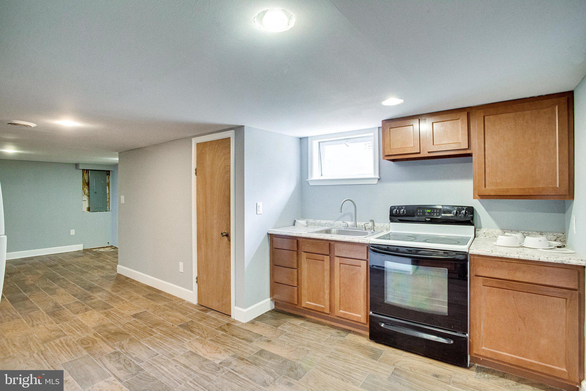 COLMAR MANOR - Residential