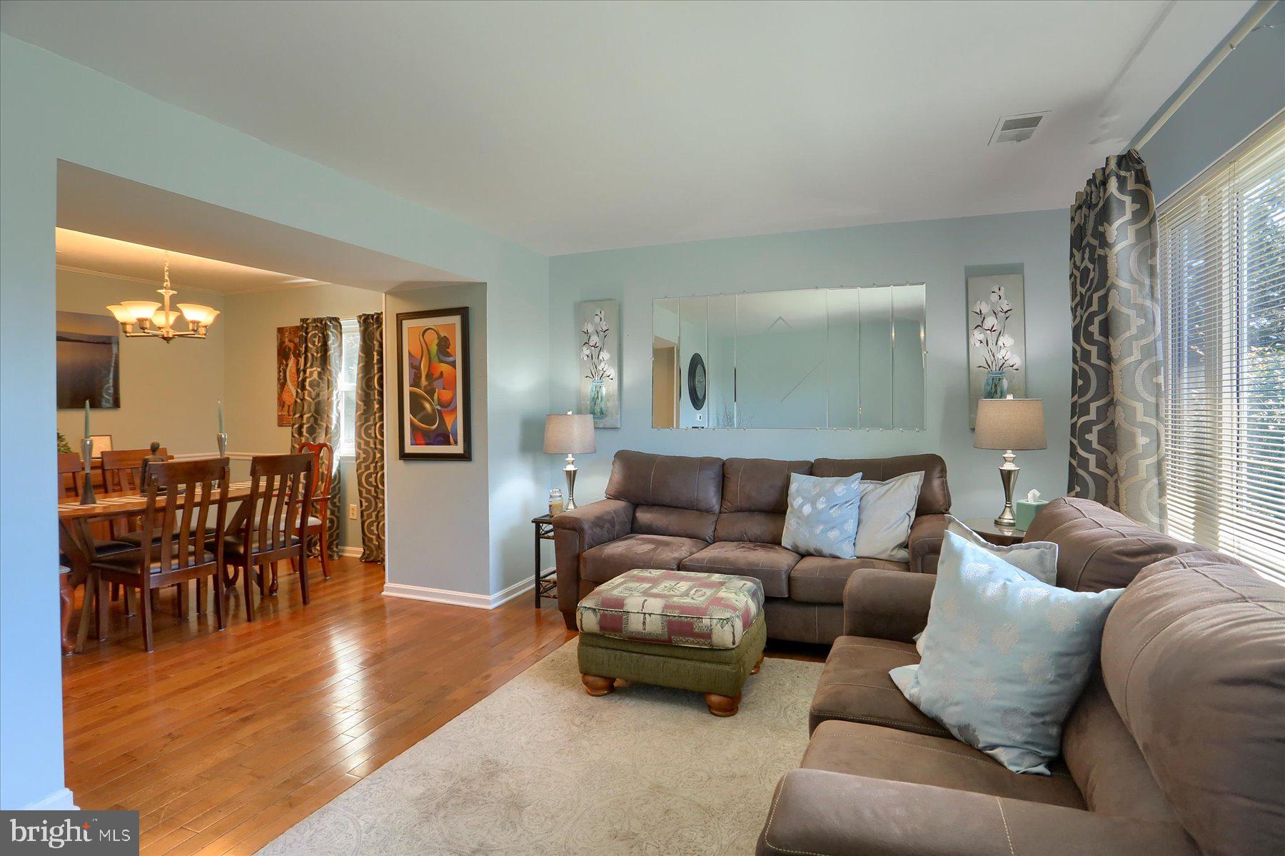 ROLLING RIDGE - Residential