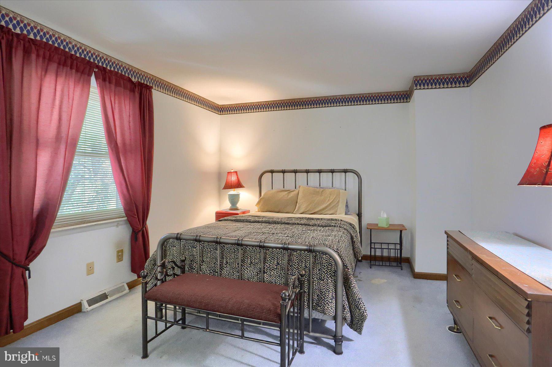 ROLLING RIDGE - Residential