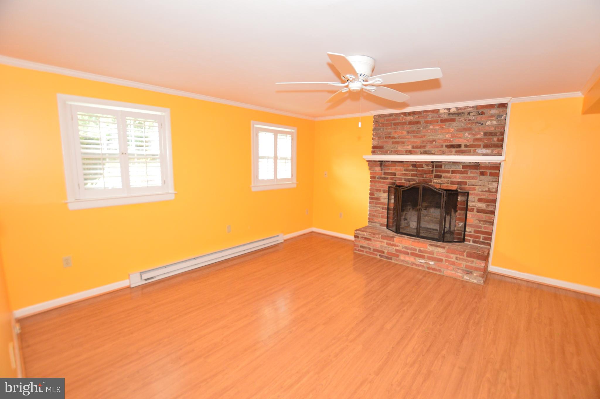 HILLSMERE SHORES - Residential