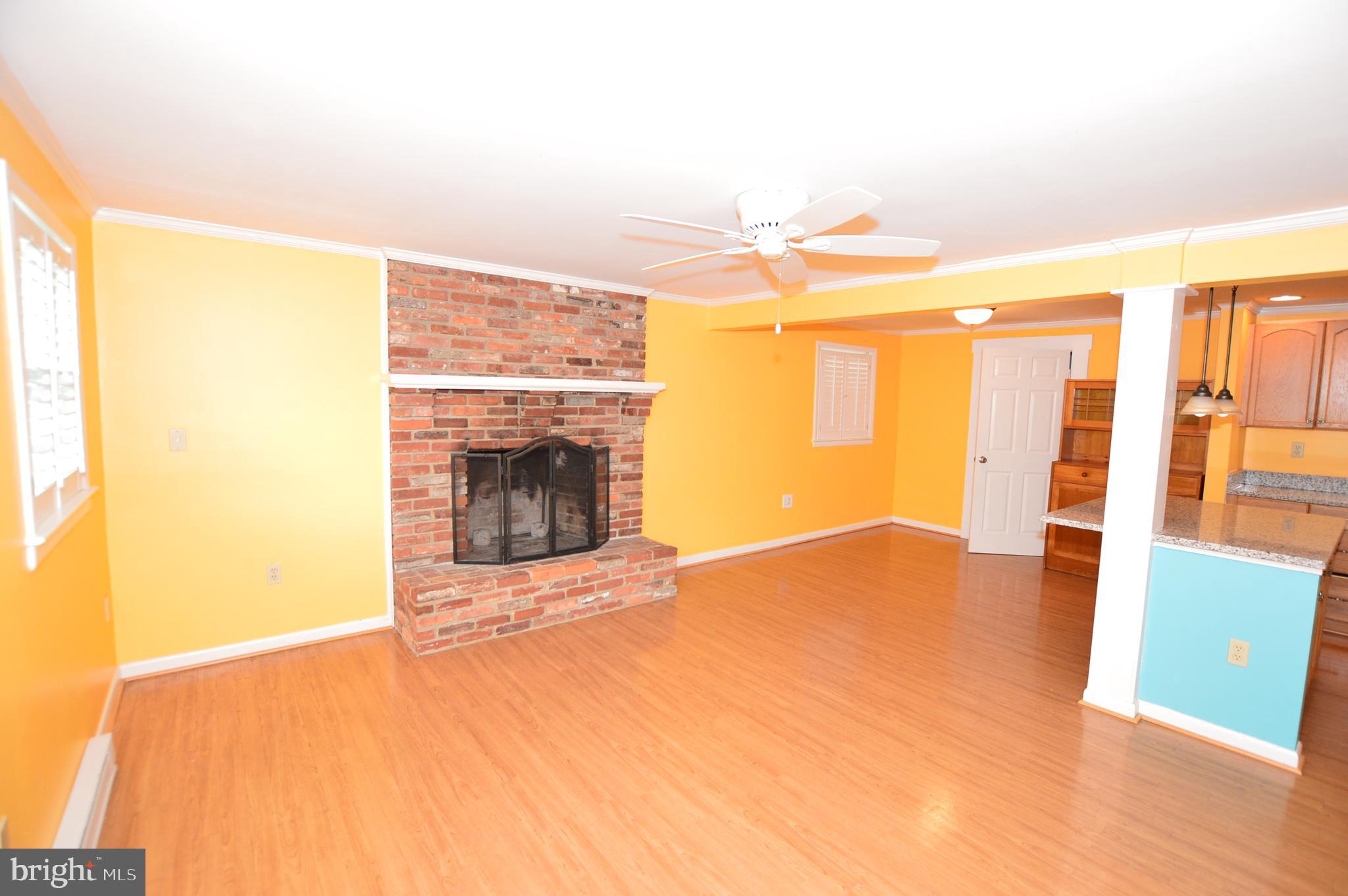 HILLSMERE SHORES - Residential