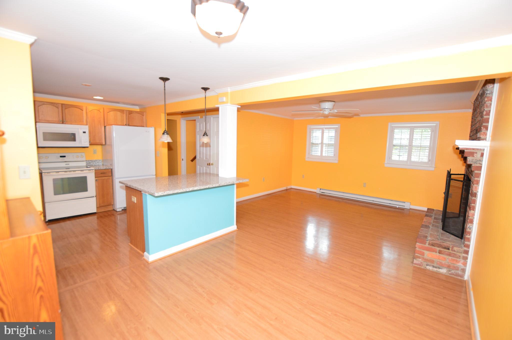 HILLSMERE SHORES - Residential