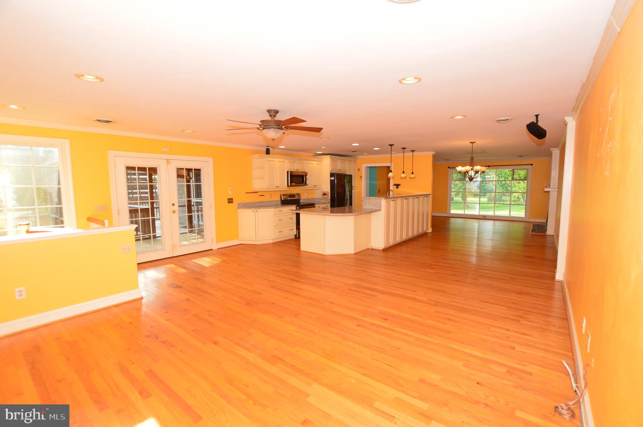 HILLSMERE SHORES - Residential