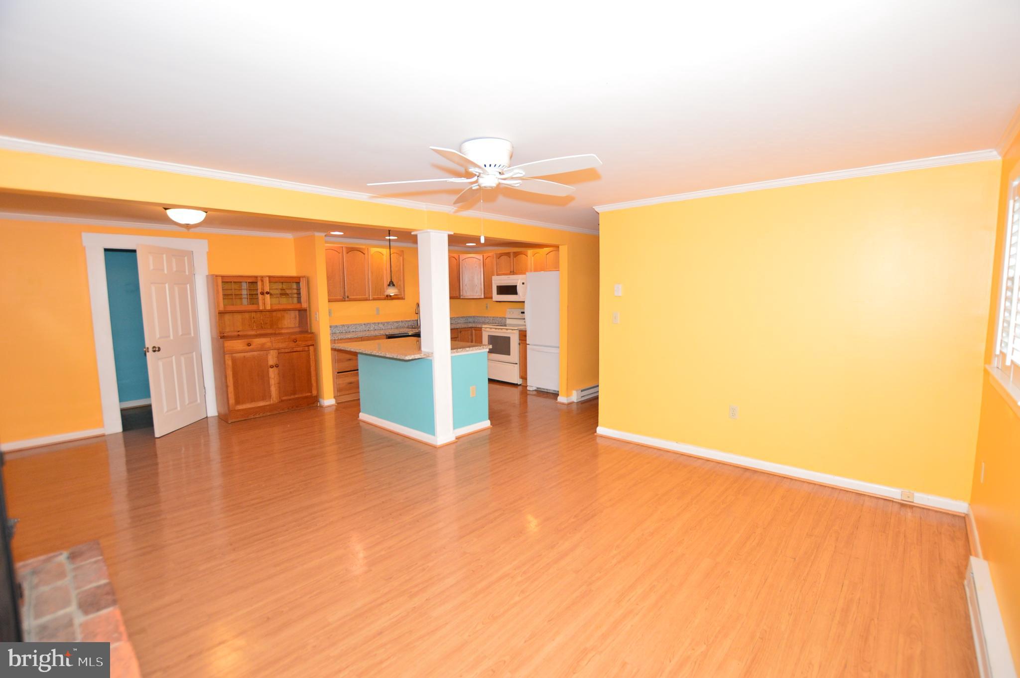 HILLSMERE SHORES - Residential