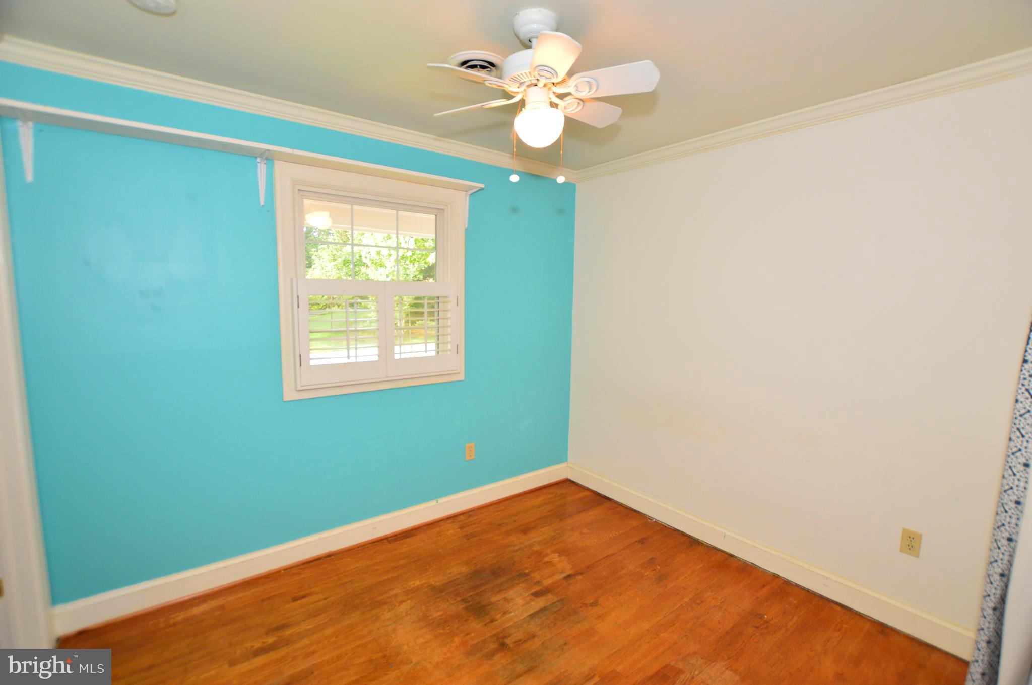 HILLSMERE SHORES - Residential