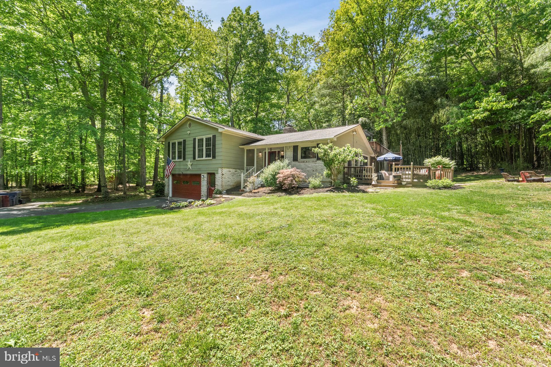 9900 LAKE OCCOQUAN DRIVE
