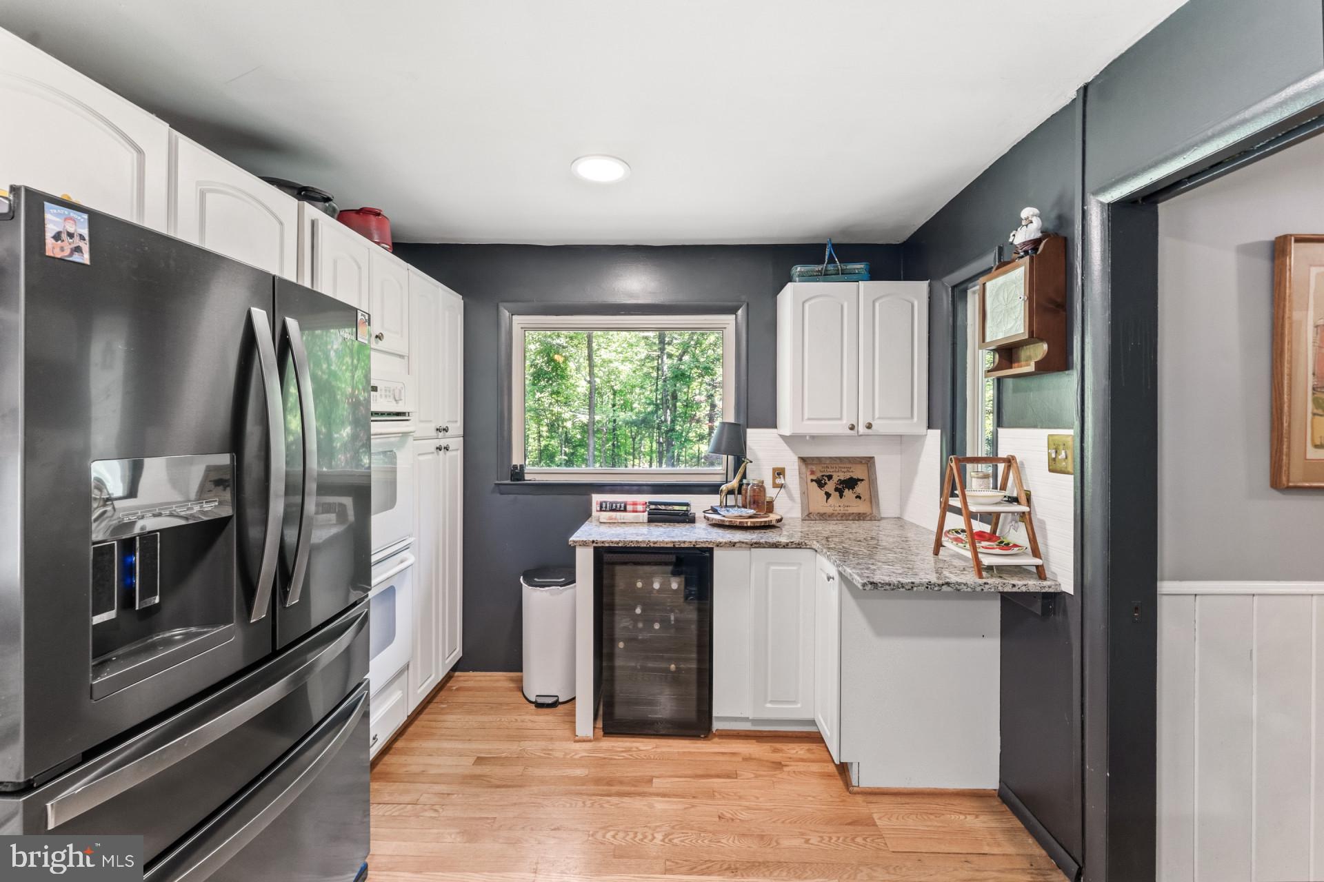 LAKE OCCOQUAN SHORES - Residential